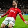 Fernandes penalty seals late Man United win, bringing relief for Amorim