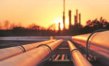 Oil edges lower as potential Ukraine peace deal eases supply worries oil