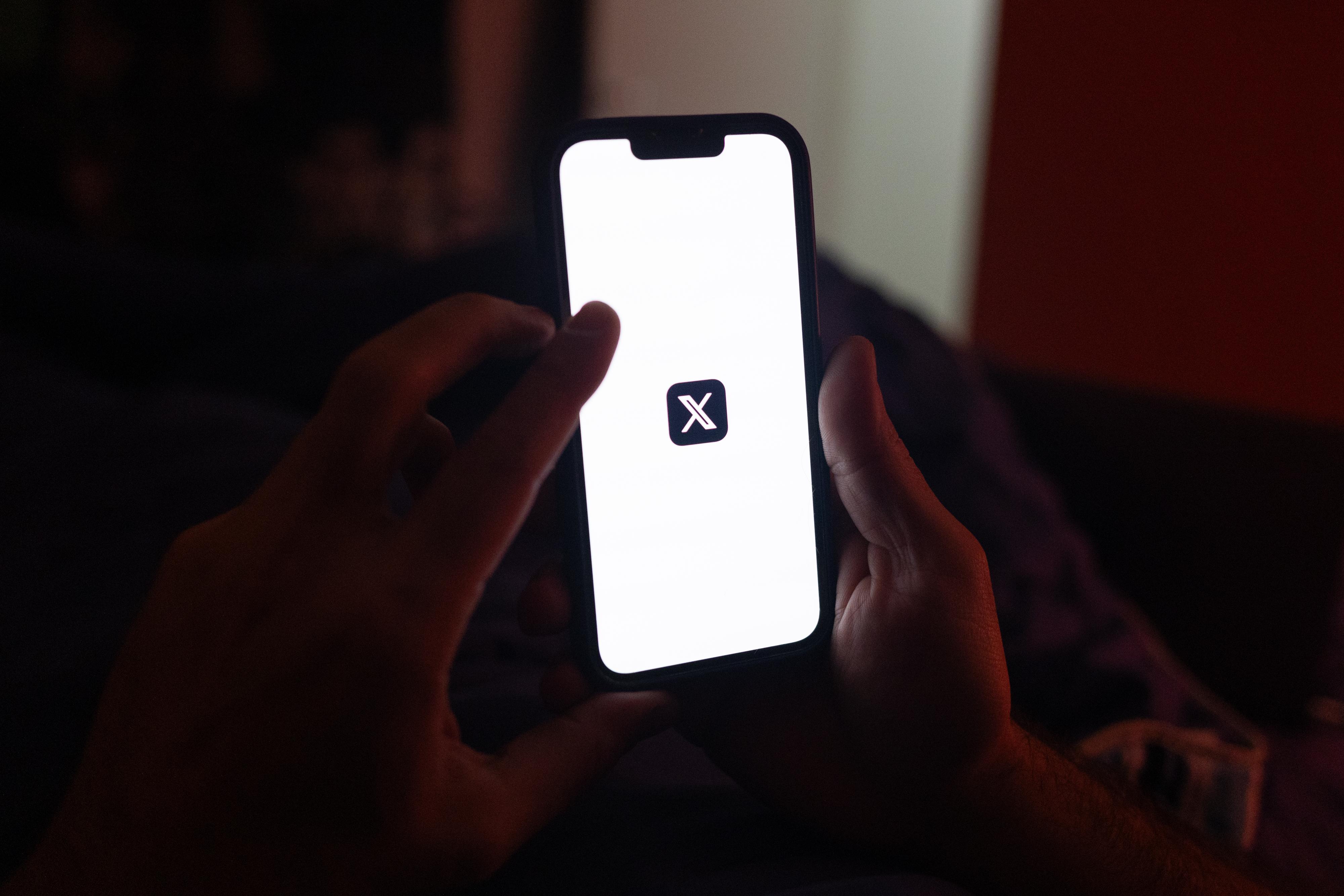 X app down again: Users unable to login, access posts or send messages
