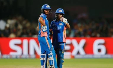 WPL 2025 RCB vs MI HIGHLIGHTS: RCB start home leg with loss; MI win by 4 wkts RCB vs MI