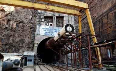 T'gana tunnel collapse: Another body found, efforts underway to retrieve it Tunnel Collpased, Telangana Tunnel Collpased, Nagarkurnool Tunnel Collpased