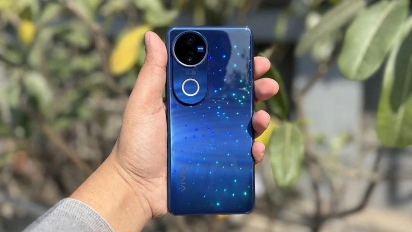 Vivo V50 in Starry Night colourway Vivo V50 in Starry Night colourway