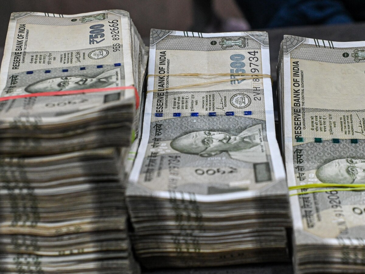 Indian Rupee snaps five-day gains, opens 8 paise weak as Dollar strengthens  | Finance News - Business Standard