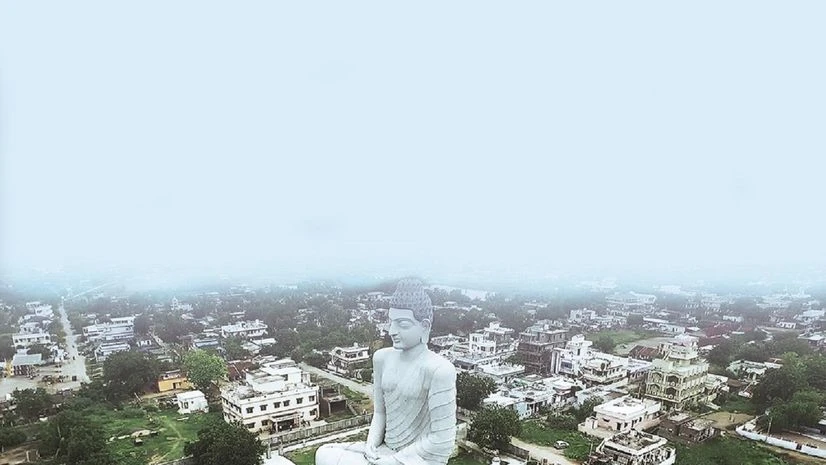 Amaravati, nestled along the southern banks of the Krishna River in Andhra Pradesh, is in a festive mood. Across the 20-kilometre stretch from Vijayawada to the state's futuristic capital, everything — from the lush green trees and harvest-ready fiel Amaravati, nestled along the southern banks of the Krishna River in Andhra Pradesh, is in a festive mood. Across the 20-kilometre stretch from Vijayawada to the state’s futuristic capital, everything — from the lush green trees and harvest-ready fiel