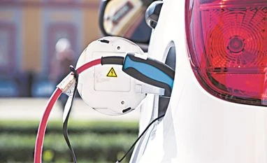 India opens new application window to invite global EV manufacturers India opens new application window to invite global EV manufacturers