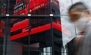 Asian stocks edge higher ahead of US inflation data, Trump-Putin meeting Asian stocks, Asian stock market