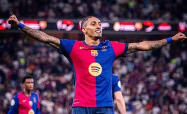 Barcelona rallies to 4-3 win over Celta with Raphinha leading the charge Raphinha