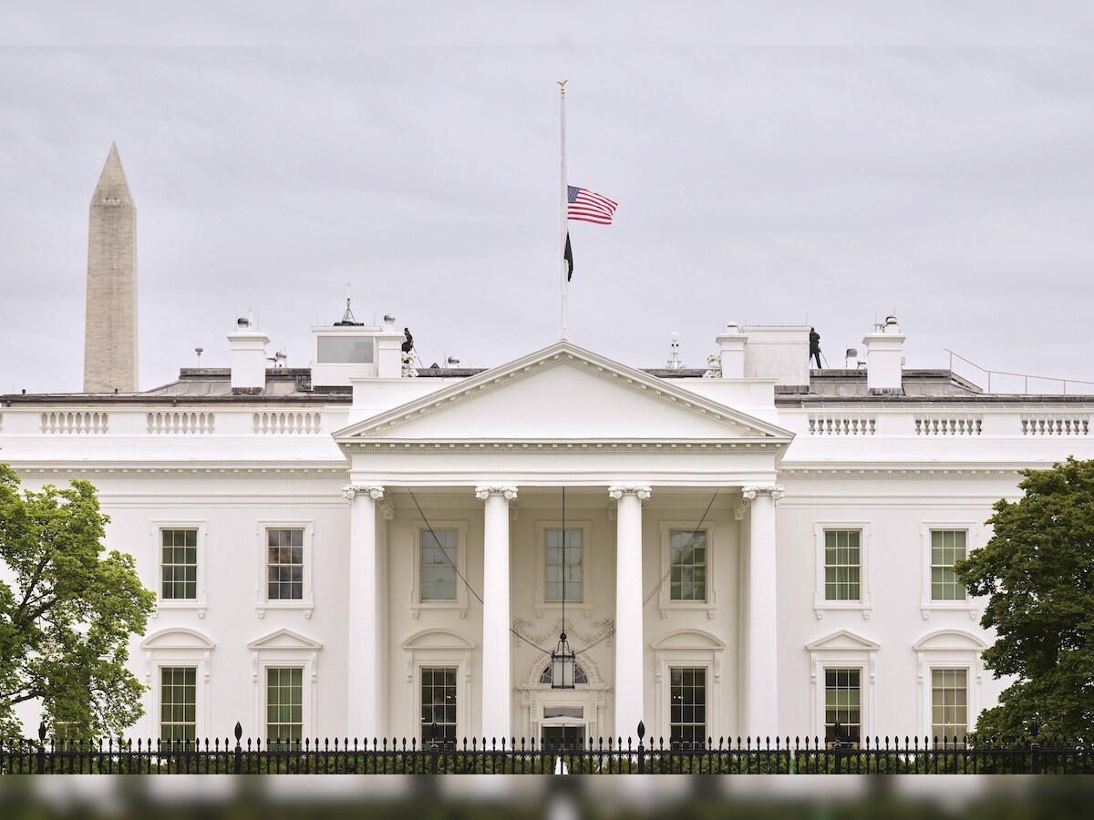 H-1B visa new rules: White House says $100,000 fee only for new applicants  | Immigration News - Business Standard