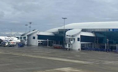 Airlines run 59 flights from Srinagar, govt says fares remain reasonable Srinagar airport