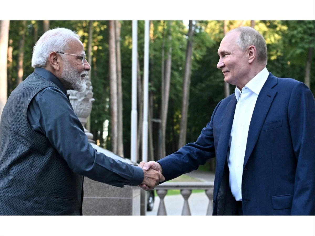 Top Trump aide accuses India of financing Russia's war in Ukraine | World  News - Business Standard