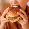 Not hunger, but mood: Why stress and sadness trigger junk food cravings