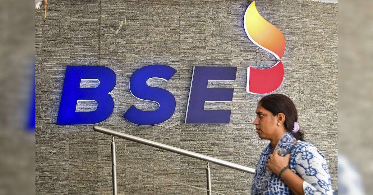 Stock Market LIVE Updates: GIFT Nifty indicates gap up open on India US Stock Market LIVE Updates: GIFT Nifty indicates gap up open on India US