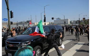 Protests intensify in Los Angeles after Trump deploys National Guard troops LA protest, LA protesters, Los Angeles