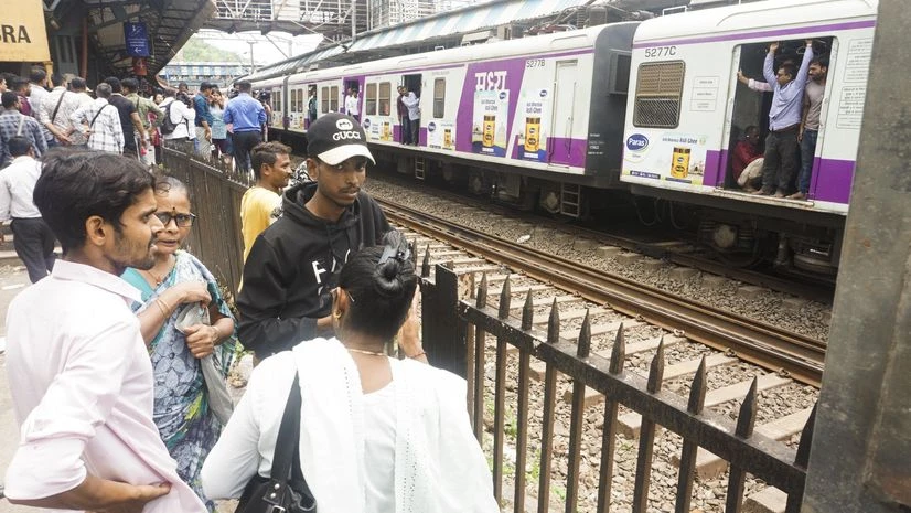 Mumbra Railway Accident Mumbra Railway Accident