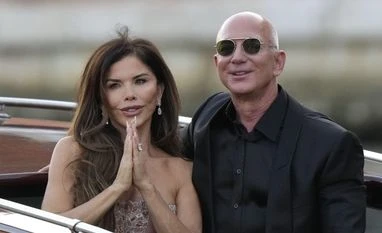 Jeff Bezos, Lauren Sanchez Jeff Bezos, Lauren Sanchez