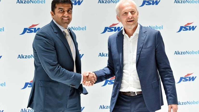 Parth Jindal & Greg Poux-Guillaume Parth Jindal & Greg Poux-Guillaume