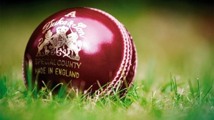 Dukes cricket ball Dukes cricket ball