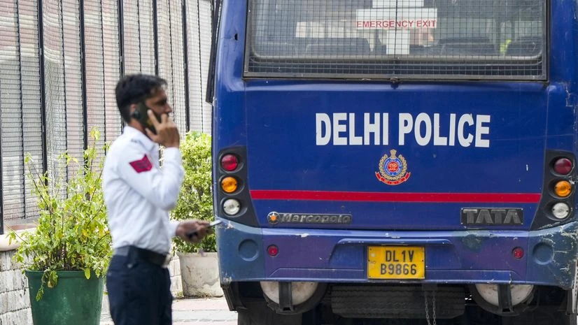 Bomb Threat, Delhi Police Bomb Threat, Delhi Police