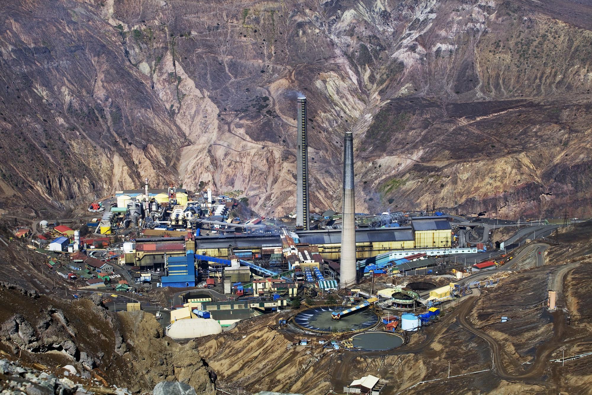 business-standard.com - Bloomberg - Codelco finds human remains, setback for Chile mine rescue efforts