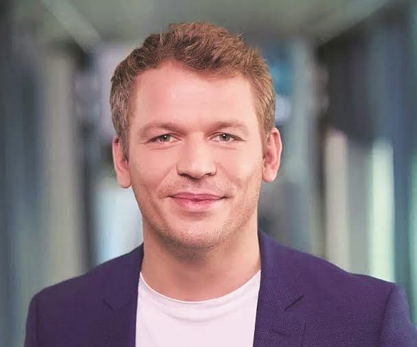 https://bsmedia.business-standard.com/_media/bs/img/article/2025-08/17/full/1755454675-0344.jpg