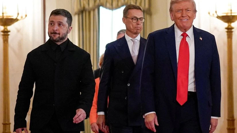 U.S. President Donald Trump, Ukrainian President Volodymyr Zelenskiy and Finland's President Alexander Stubb walk during a meeting, amid negotiations to end the Russian war in Ukraine, at the White House in Washington, D.C., U.S., August 18, 2025 RE U.S. President Donald Trump, Ukrainian President Volodymyr Zelenskiy and Finland's President Alexander Stubb walk during a meeting, amid negotiations to end the Russian war in Ukraine, at the White House in Washington, D.C., U.S., August 18, 2025| RE