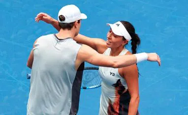 Pair of Pegula and Draper at US Open 2025 mixed doubles event Pair of Pegula and Draper at US Open 2025 mixed doubles event