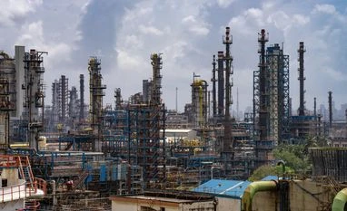 Refiners likely to cut Russian oil imports following Trump's claim oil, refinery, crude oil, oil demand