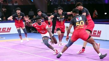 PKL 2025 HIGHLIGHTS: Bengaluru Bulls beat Gujarat Giants; UP Yoddhas thrash Tamil Thalaivas PKL 2025 September 22 matches highlights