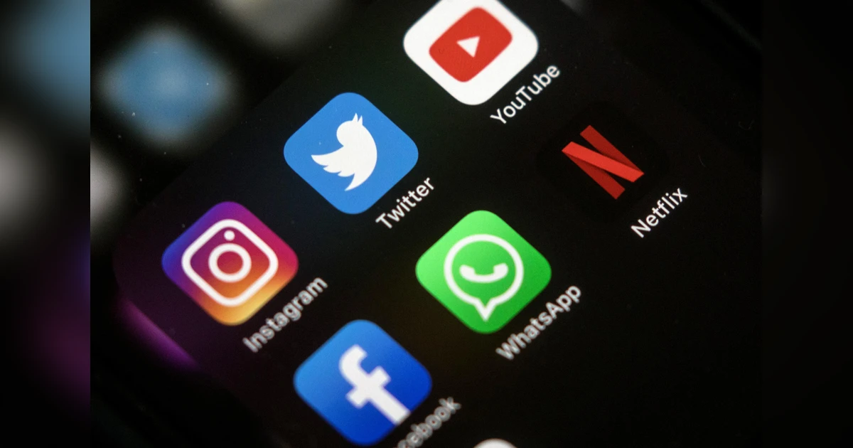 Instagram listening ads myth image