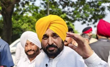 CM Mann claims Congress, SAD 'looted'; says AAP working to restore dignity Bhagwant Mann, Bhagwant, Punjab CM