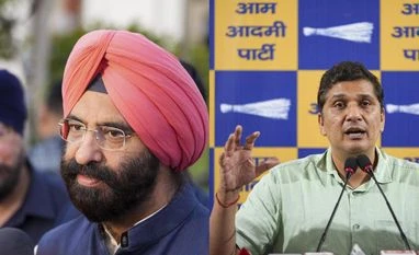 Majinder Singh Sirsa, Saurabh Bharadwaj Majinder Singh Sirsa, Saurabh Bharadwaj