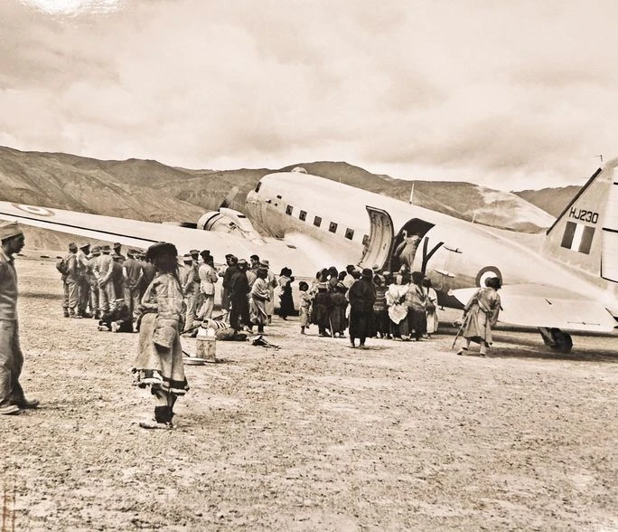 The Indian Air Force's Dakota DC-3 aircraft successfully lands in Leh on a 2.1-kilometre-long makeshift runway, built in under a month (PHOTO: Ministry of Defence) The Indian Air Force’s Dakota DC-3 aircraft successfully lands in Leh on a 2.1-kilometre-long makeshift runway, built in under a month (PHOTO: Ministry of Defence)