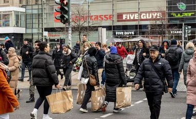 Eurozone inflation near 2% likely to keep ECB rates steady in December Europe, shoppers