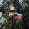 National flags of India and Russia are placed on a light pole ahead of Russian President Vladimir Putin's visit to India, at Kartavya Path in New Delhi, December 3, 2025 (Photo: Reuters)