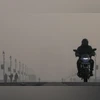 Air quality in Delhi improves slightly, but cold wave, fog continue Smog, Delhi Pollution, Delhi Air Quality, Pollution