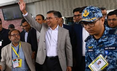 After 17 yrs in exile, BNP leader Tarique Rahman returns to Bangladesh Bangladesh Nationalist Party (BNP) Acting Chairman, Tarique Rahman, waves to supporters at Hazrat Shahjalal International Airport in Dhaka | AP/PTI
