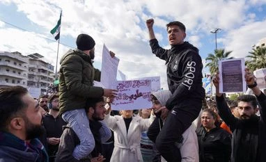 4 killed in Syria during clashes between Alawites, counterdemonstrators Alawites protest, Syrian protest, protest in Syria