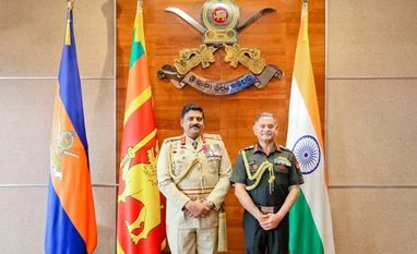 COAS Dwivedi with Sri Lanka Army Commander COAS Dwivedi with Sri Lanka Army Commander