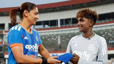 From Skatepark to WPL ground: The story of MI's young batter G Kamalini India skipper Harmanpreet Kaur presenting G Kamilini with national debut cap
