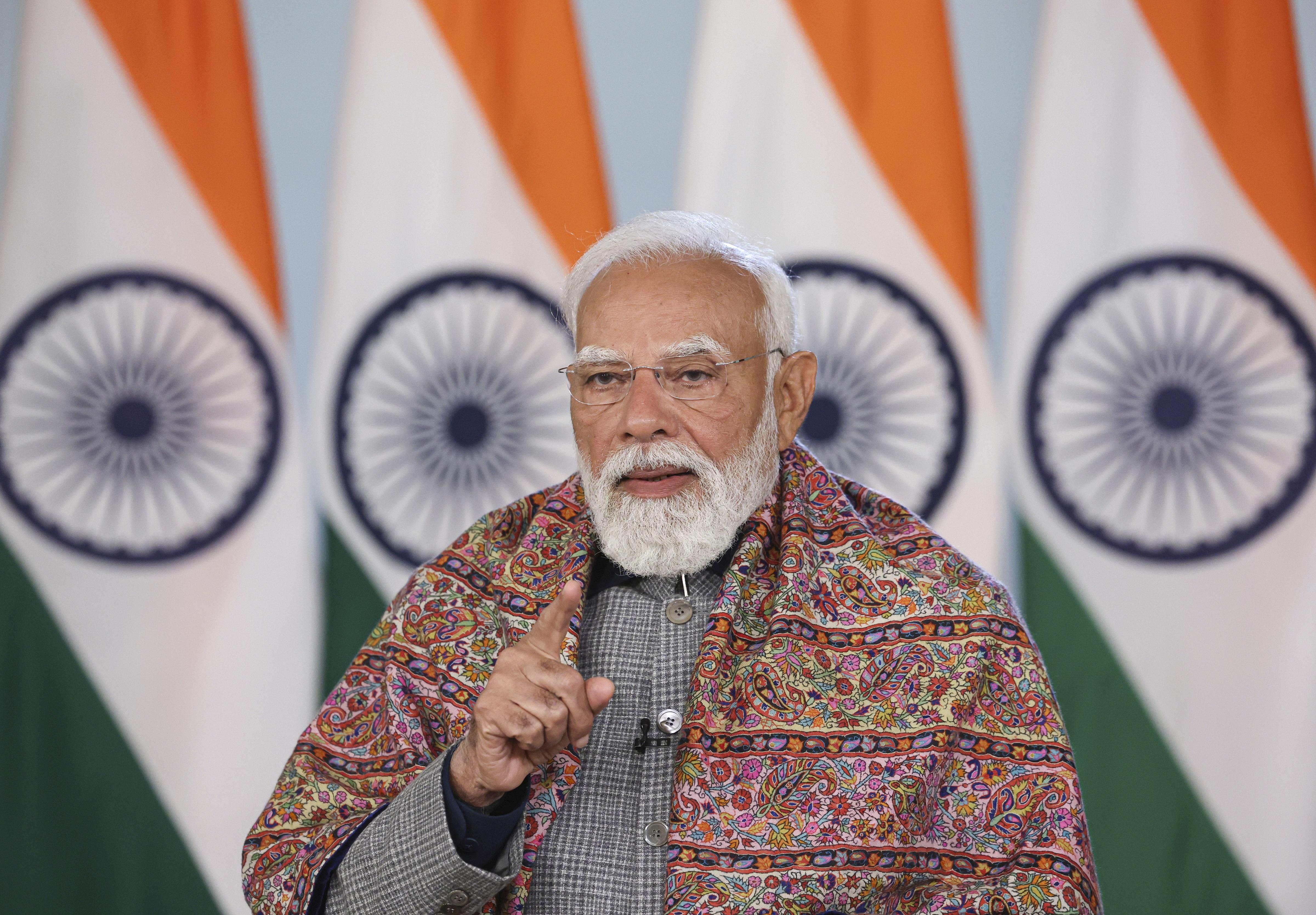 பிரதமர் மோடி தமிழகத்தில் என்.டி.ஏ. தேர்தல் பிரசாரத்தை தொடங்கினார், திமுகவை 'சி.எம்.சி.' எனப் பெயரிட்டார்