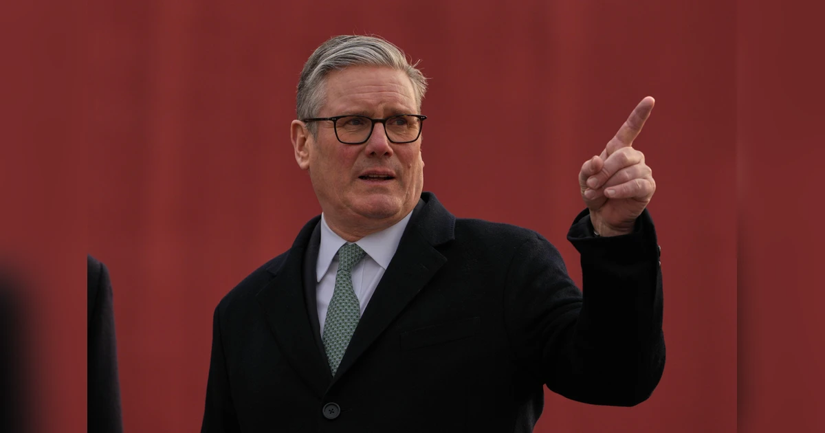 UK PM Starmer seeks powers to regulate online access for child safety