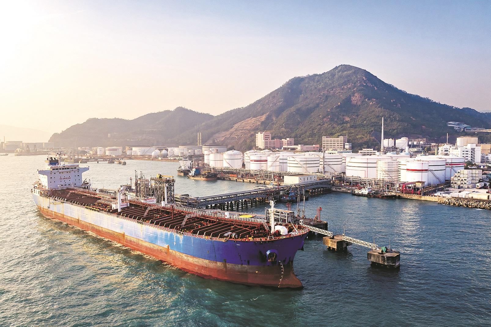 Bharat Petroleum, HPCL Mittal buy Venezuelan oil amid crude sourcing shift