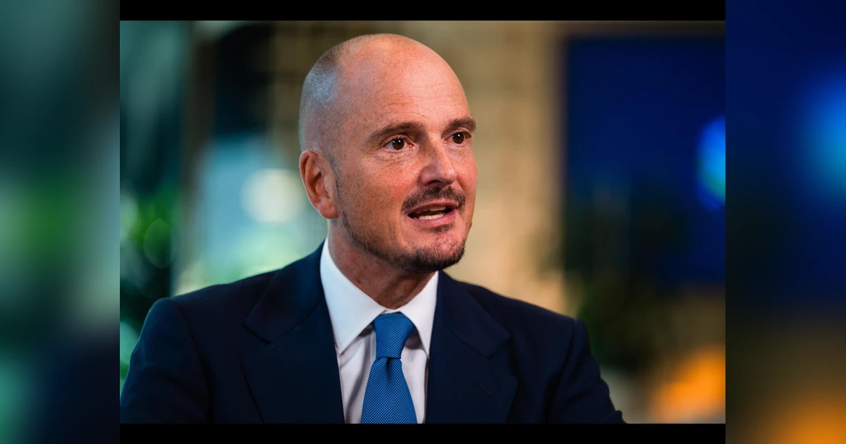 Standard Chartered CFO De Giorgi unexpectedly resigns to join Apollo