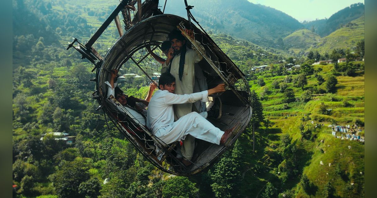 Augmented truths: Three films rethink reality in the age of machines