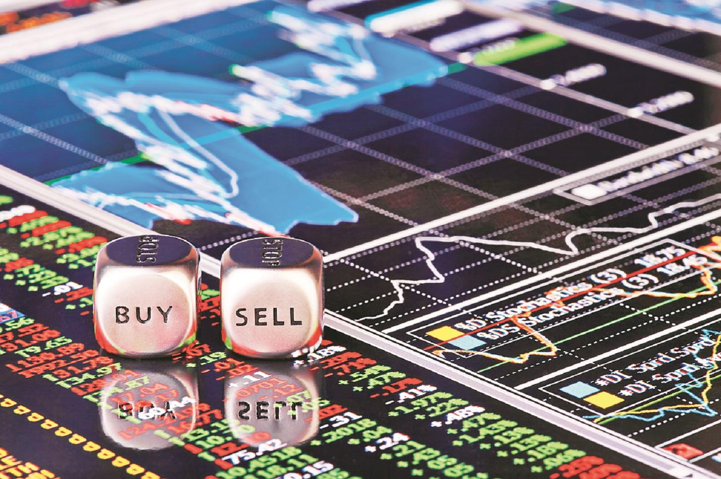 business-standard.com - Abhishek Kumar - Mutual funds go big on private banks in January amid market volatility