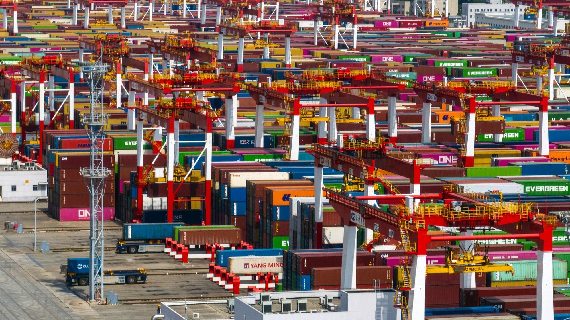 China export growth slows to 2.5% in March amid Iran war uncertainty