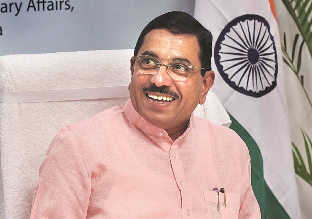 DRE schemes to cut states' ₹2.4 trillion subsidy burden, says MNRE
