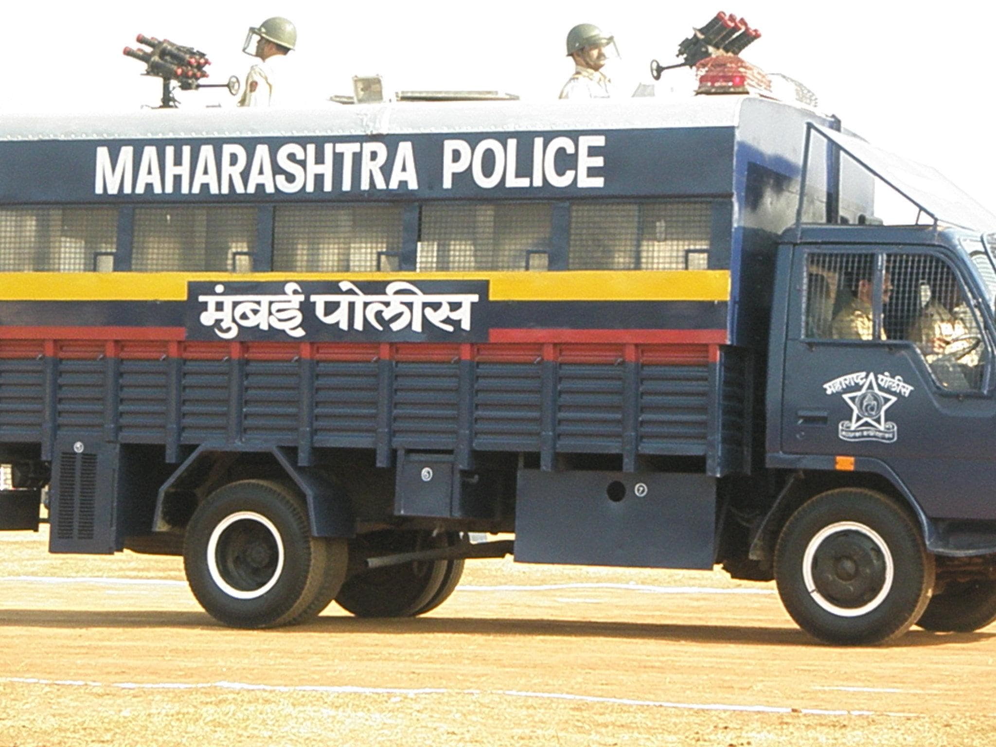 Police detain five following clash between two groups in Mumbai's Malad
