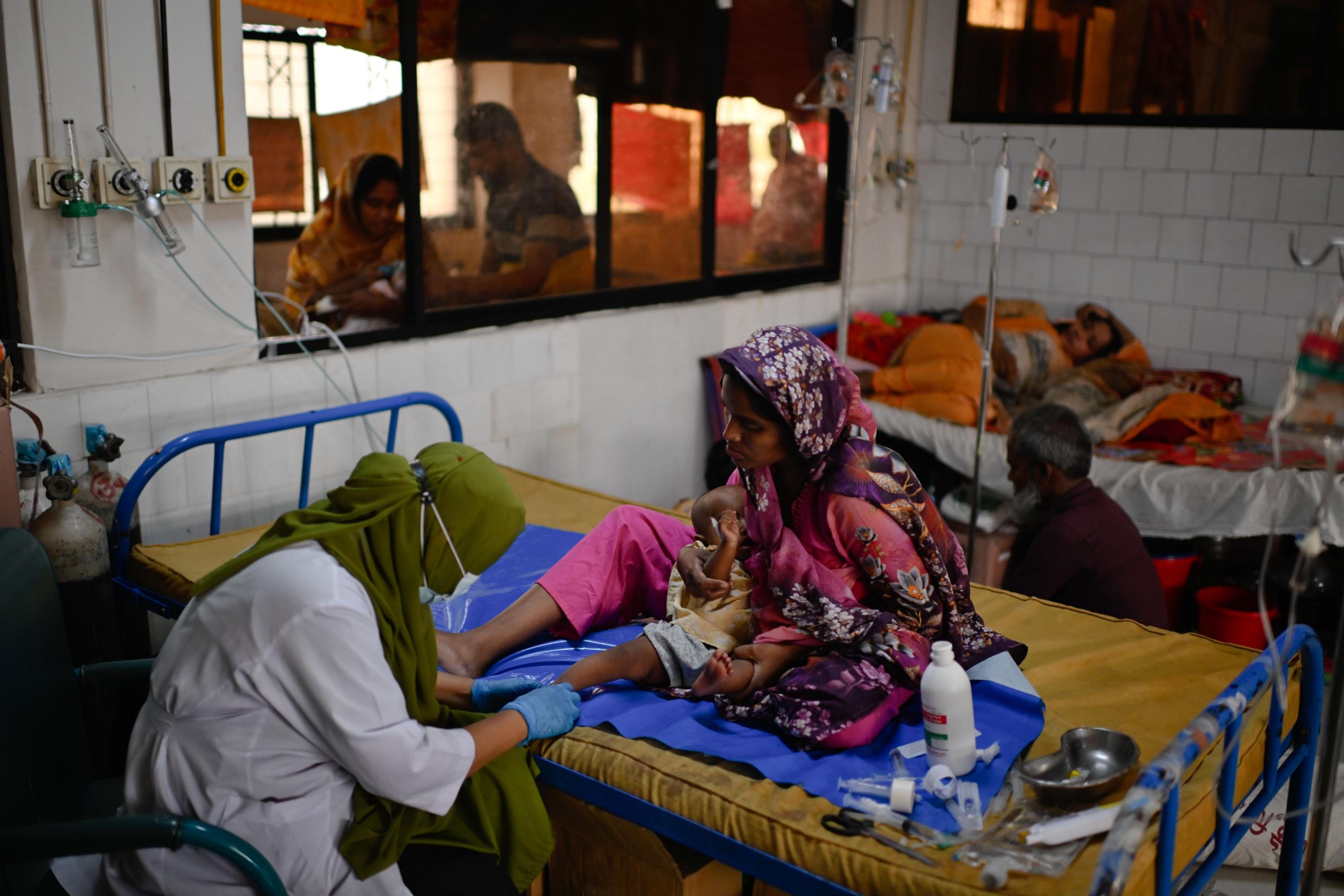 Bangladesh conducts emergency measles vaccination amid deadly outbreak