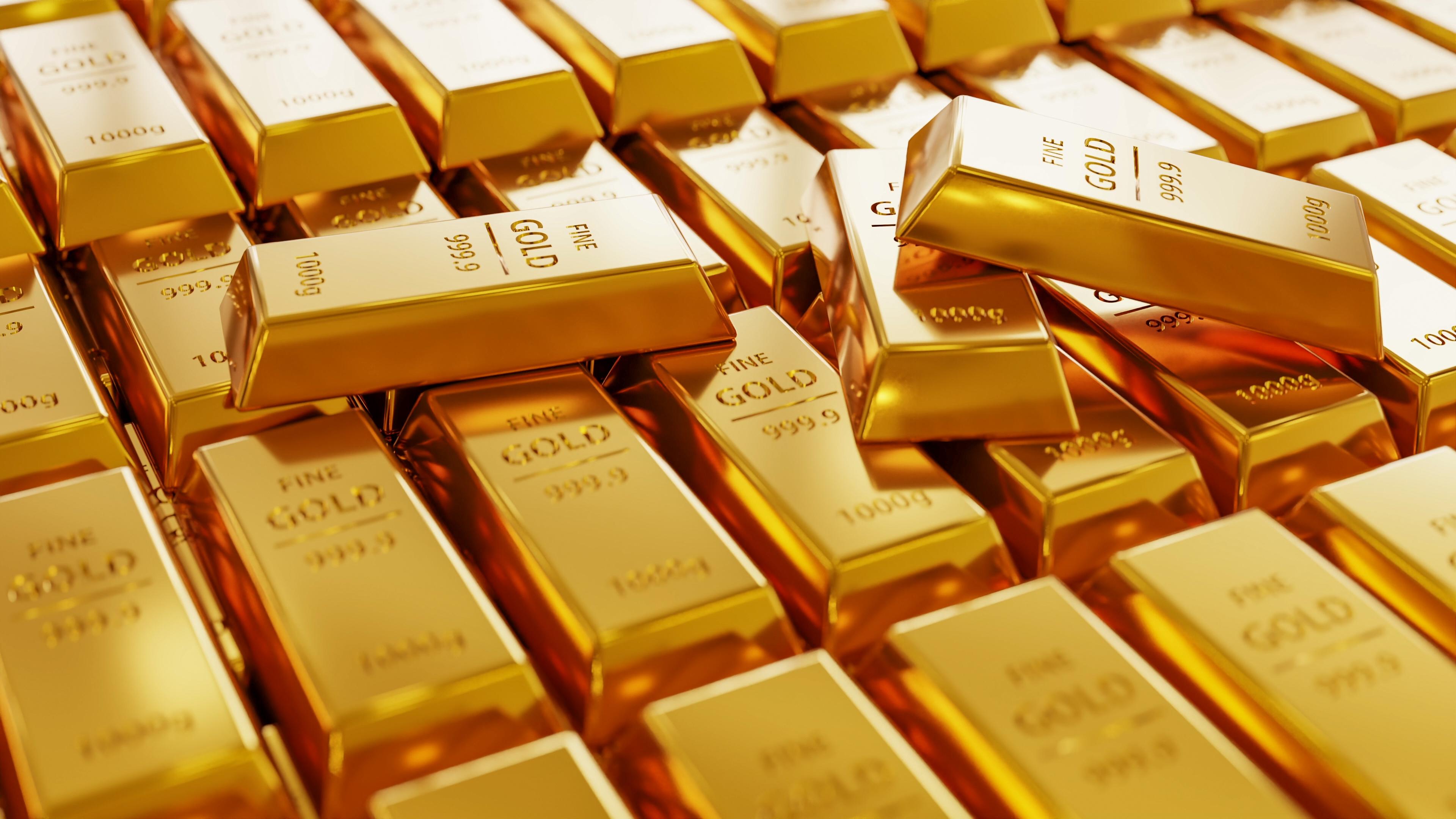 Gold price climbs ₹10 to ₹1,53,830; silver up ₹100, trades at ₹2,60,100